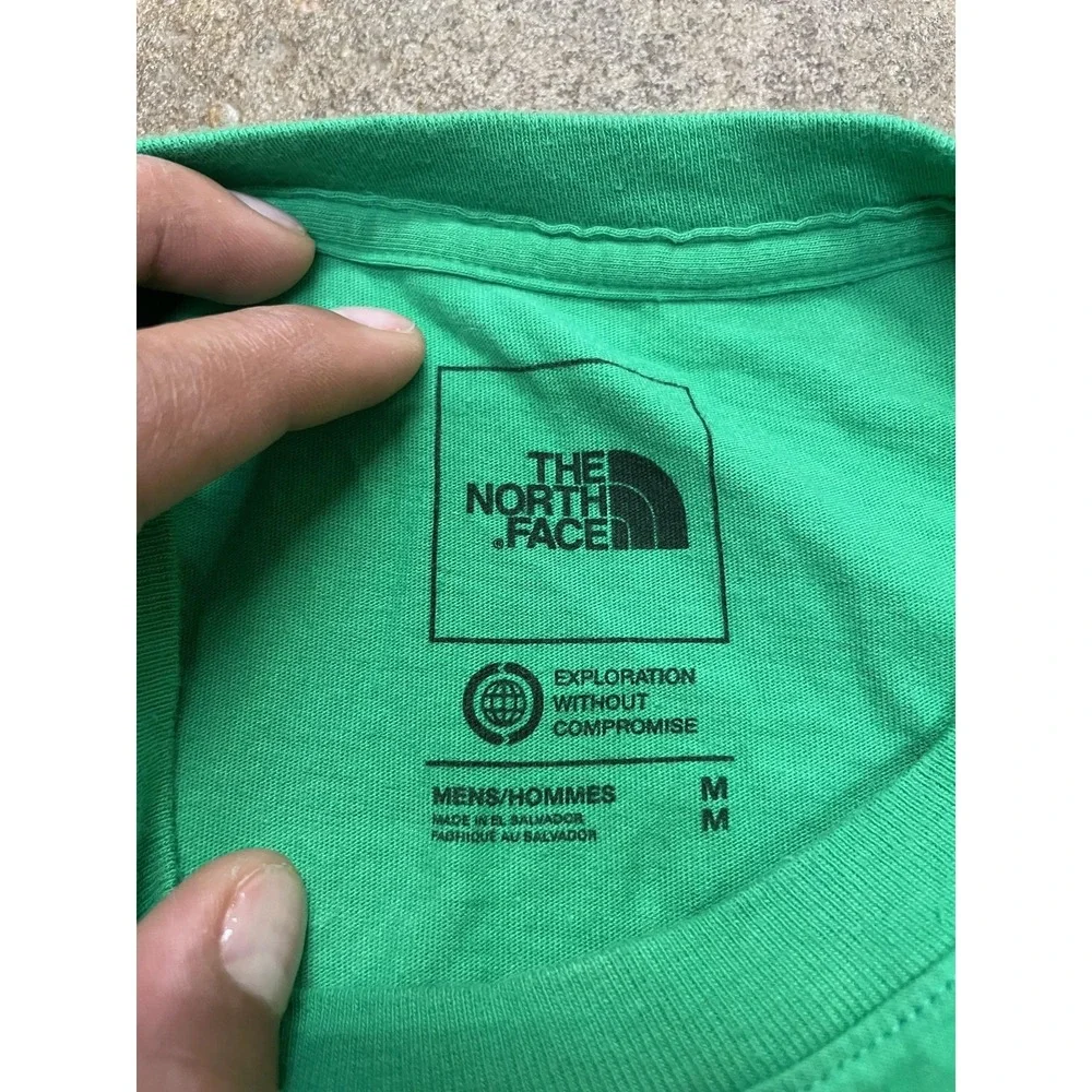 The North Face Long Sleeve Shirt Mens Medium Green‎ Yosemite Half Dome Graphic
